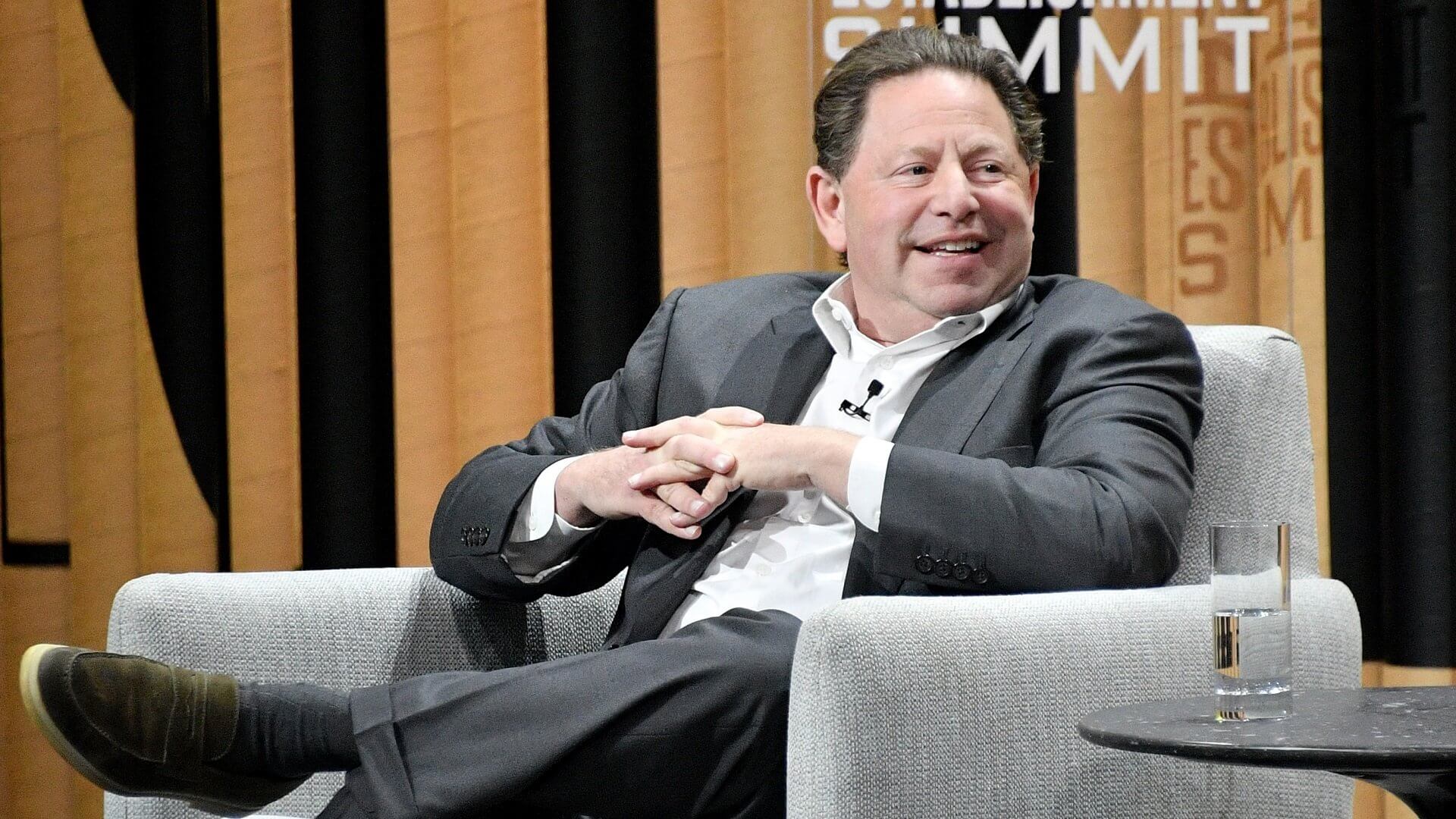 Bobby Kotick, CEO of Activision, would take 185 million dollars if the purchase by Microsoft is approved